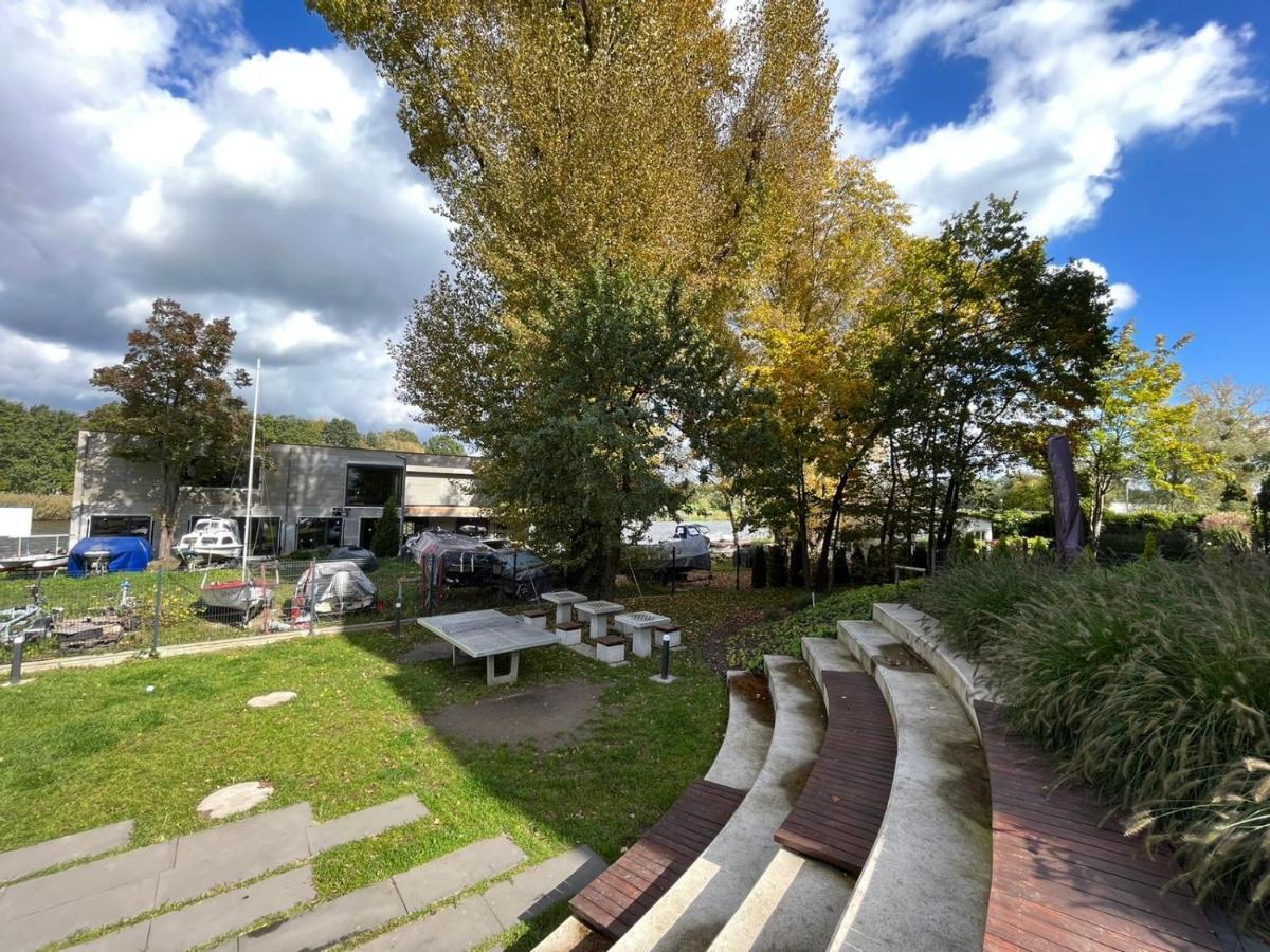 Komfortowy Apartament Z Parkingiem Вроцлав Экстерьер фото