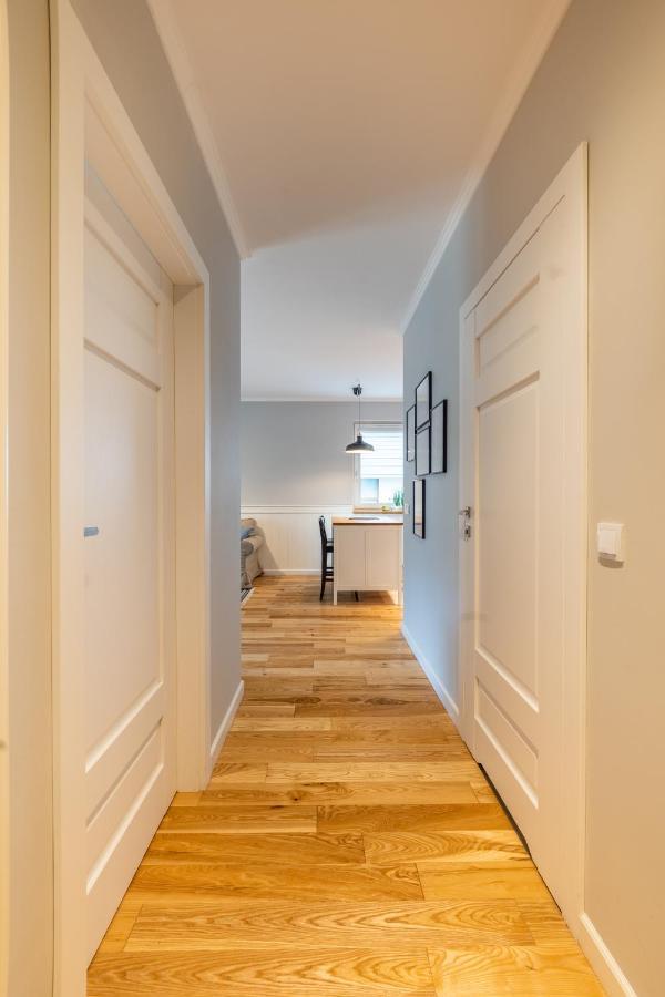 Komfortowy Apartament Z Parkingiem Вроцлав Экстерьер фото