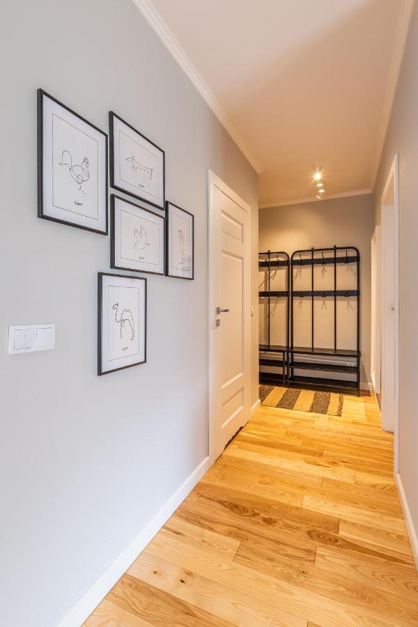 Komfortowy Apartament Z Parkingiem Вроцлав Экстерьер фото